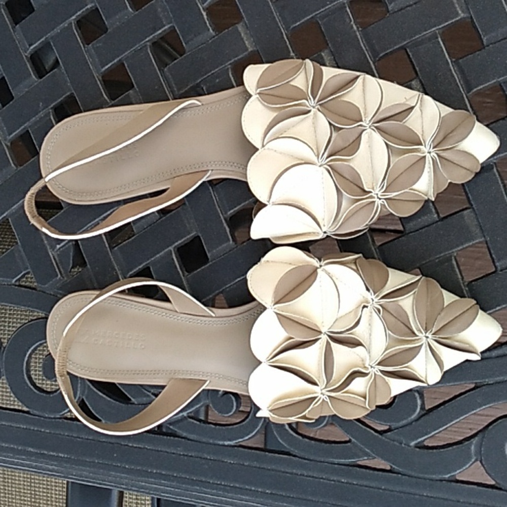 Mercedes Castillo slingbacks